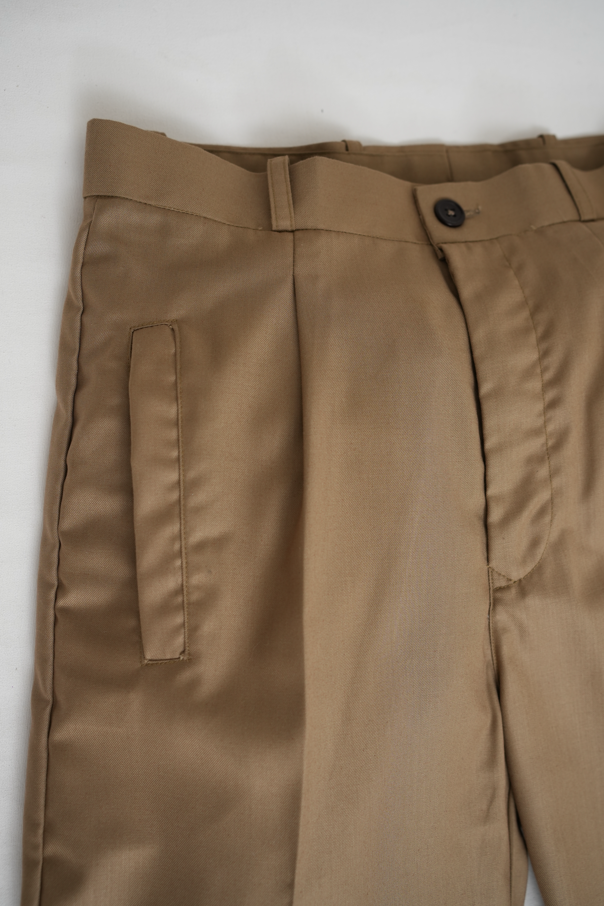 puro pleats (beige)