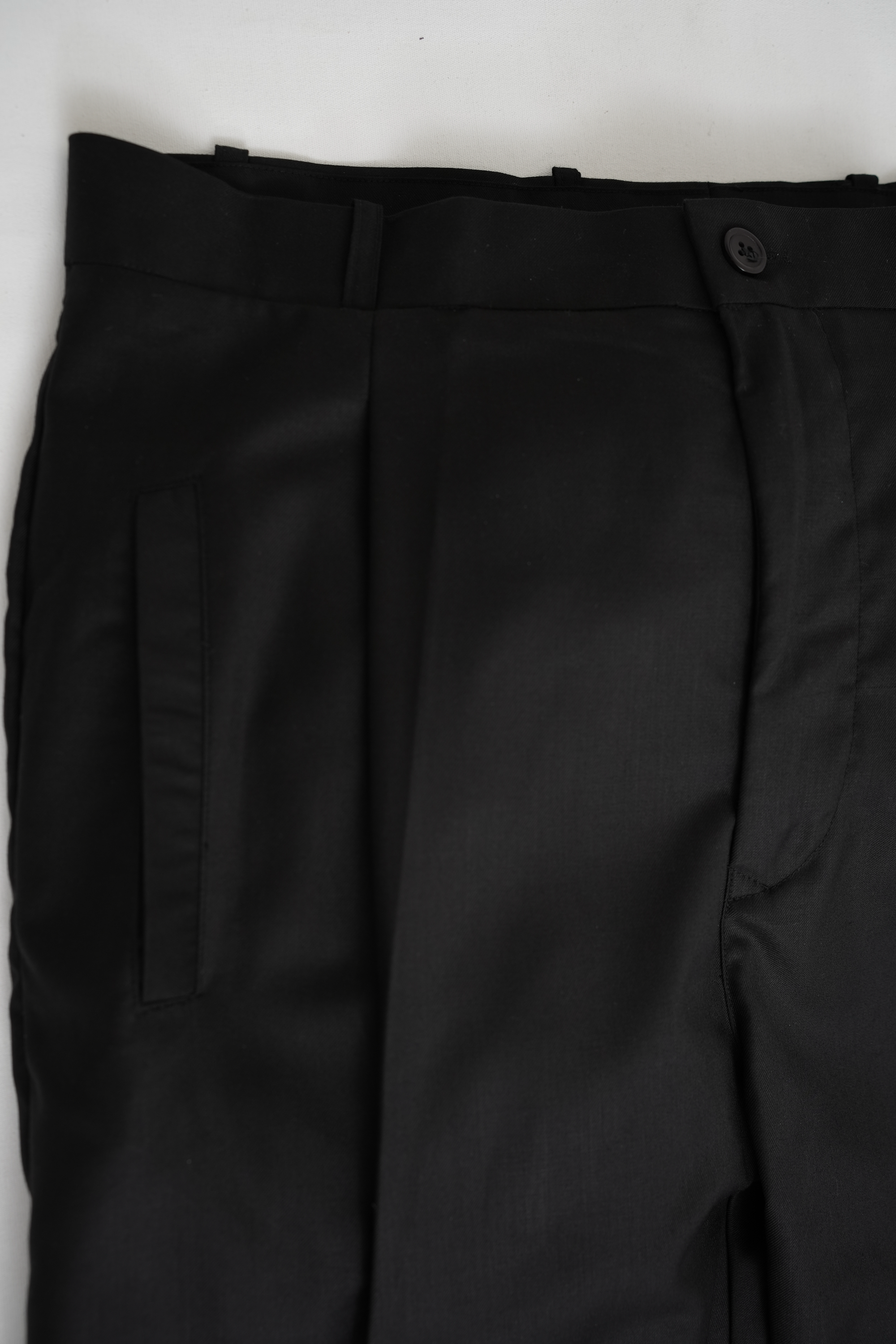 puro pleats (black)